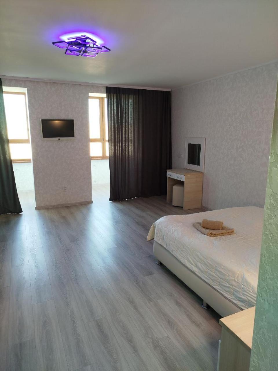Apart-Hotel Sky Yuzhne Exterior foto